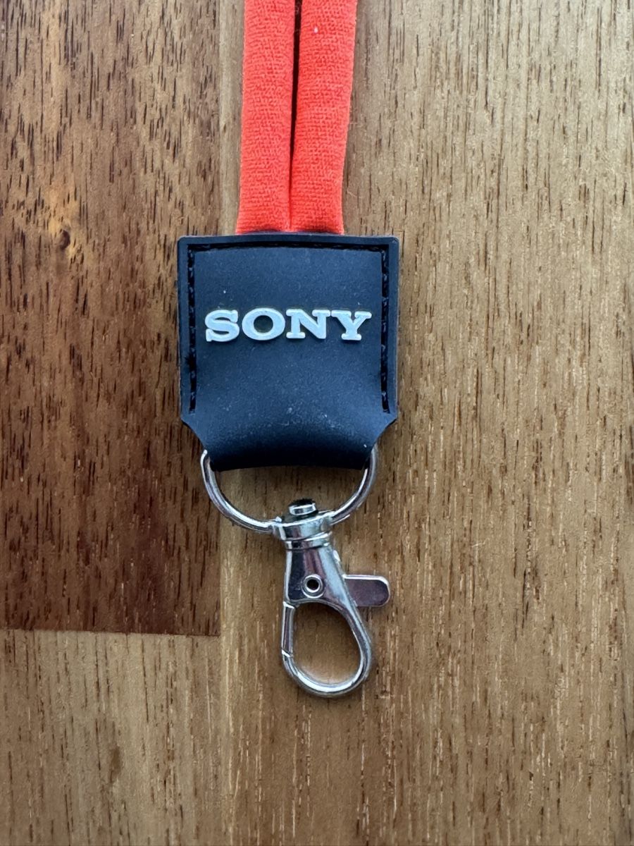 Portachiavi: Sony Alpha Schlüsselanhänger orange – Usato da Luzern venduto da Ex-Raudi 3