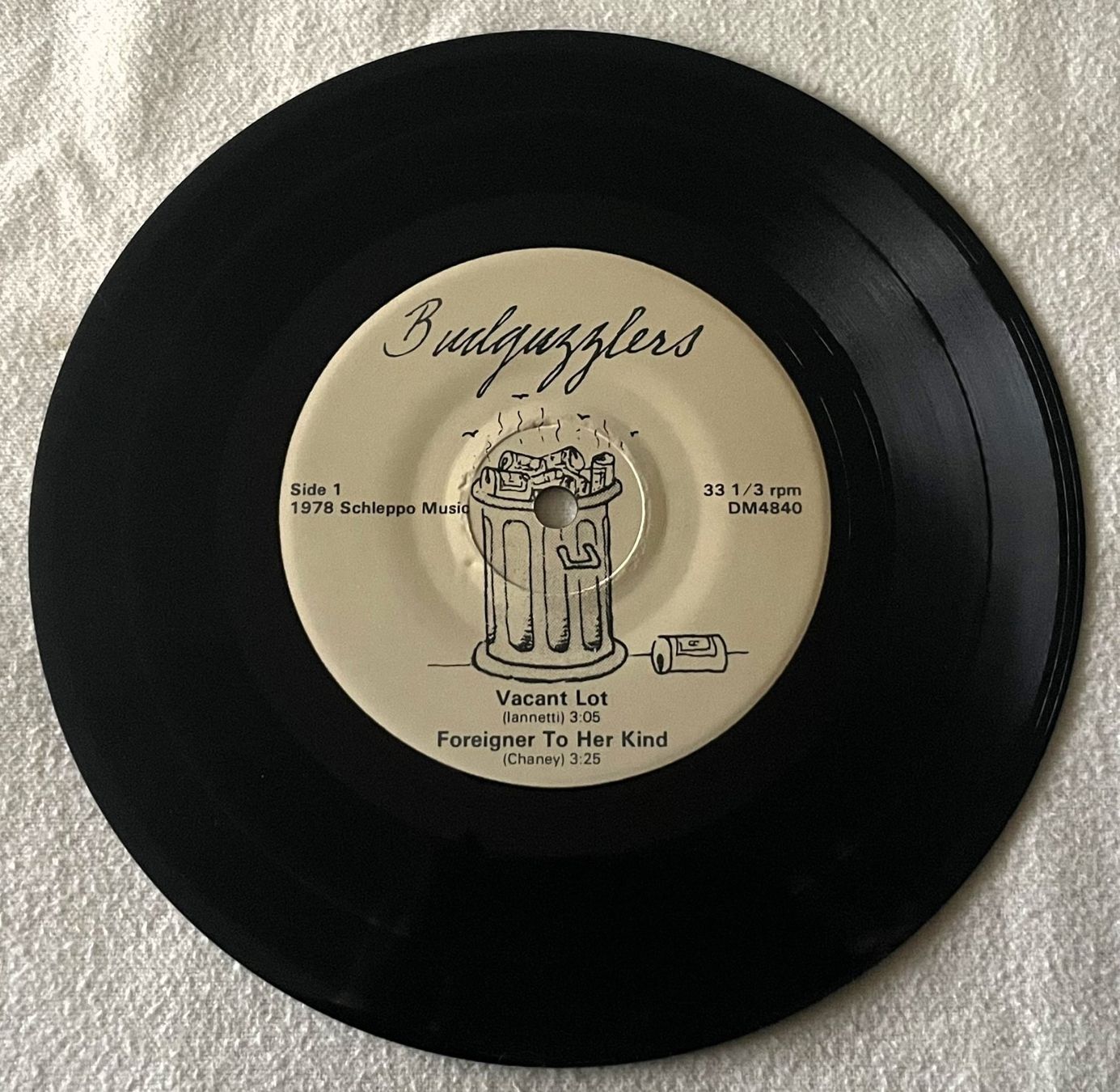 Vinyles: Budguzzlers – Go Surfin' - 7" - 1978 - USA - Self Release – D'occasion à Uster par Zardodel 2