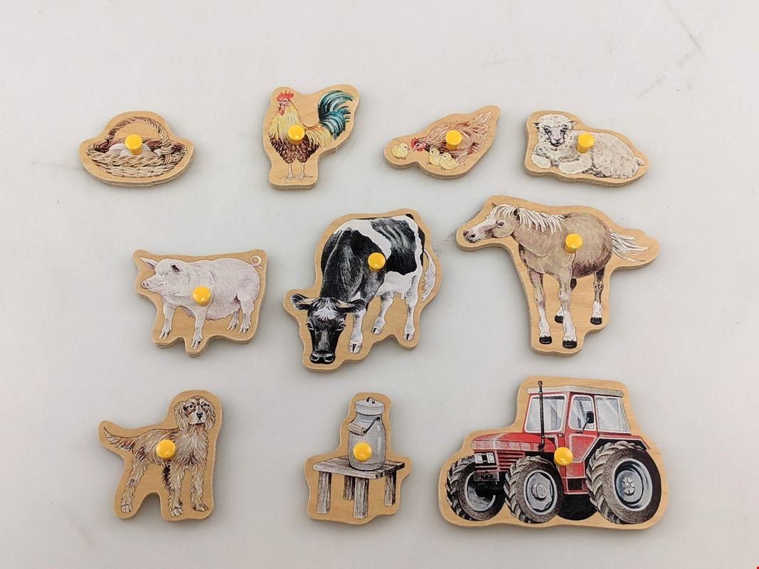 Ravensburger Puzzles: RAVENSBURGER | Rahmenpuzzle | Bauernhof – Gebraucht aus Wittenbach von  3