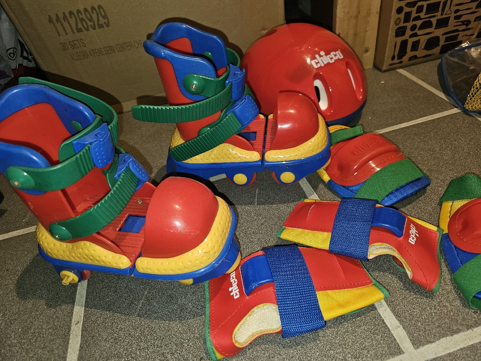 Pattini in linea & Pattini a rotelle: Patins à roulettes vintage Chicco – Usato da siviriez venduto da Nessa1808