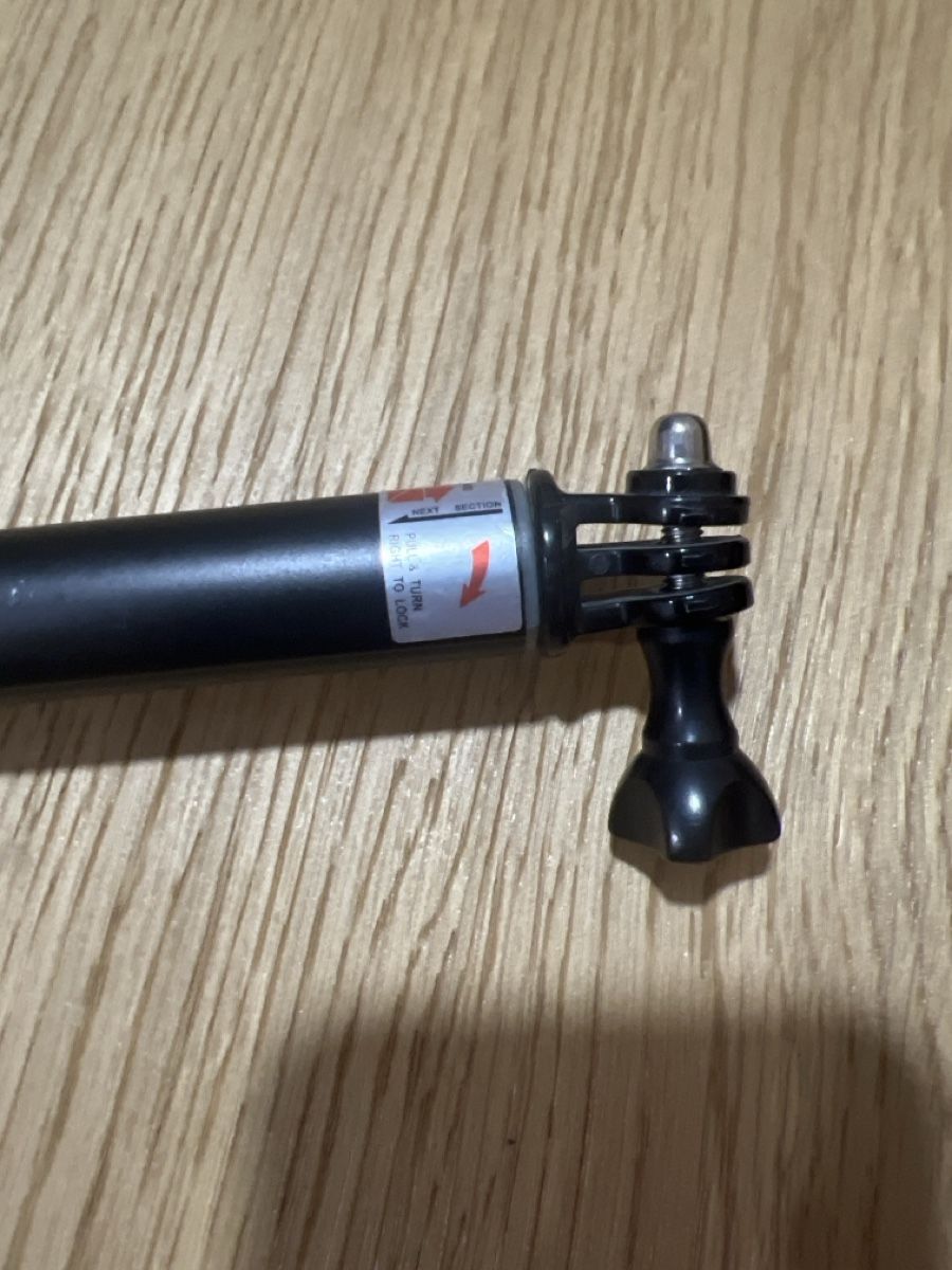 Supporti a parete: Actioncam Handgriff Stativ Schwarz mit Lanyard  – Usato da Toffen venduto da ann_l58m 2