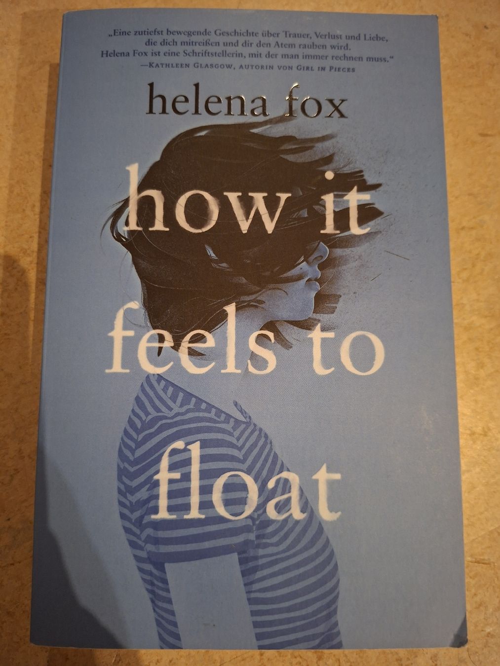 Bücher: Helena Fox -How it feels to float  – Gebraucht aus Klingnau von vollmond36
