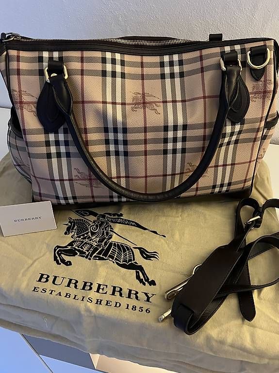 Borse da donna: Burberry Wickeltasche – Usato da Uitikon Waldegg venduto da MelinaF