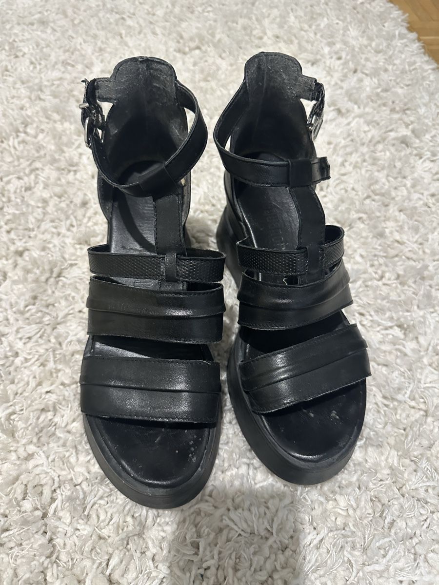 Scarpe da donna: Black leather wedge sandals, 39 – Usato da Genève venduto da alyonavinogradova 3