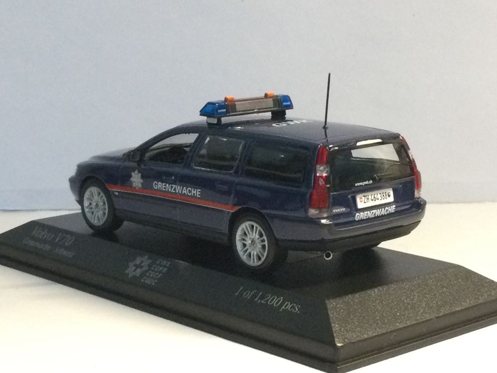 Minichamps 1:43 Volvo V70 Grenzwache Schweiz Nr: 430 171898 (Neu