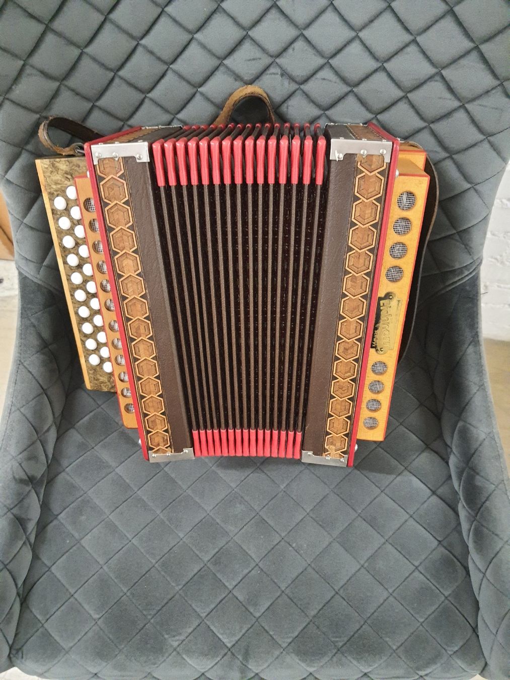 Eichhorn Strumenti musicali: Eichhorn orgeli ton B  – Usato da Pont-de-la-Morge venduto da Mirabelle0 1