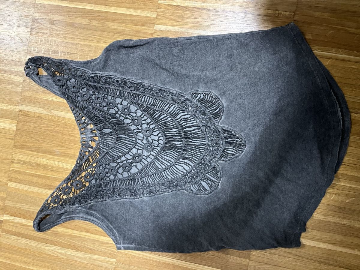 Guess Tops: Guess Top – Gebraucht aus Zürich von Ellatoto 3