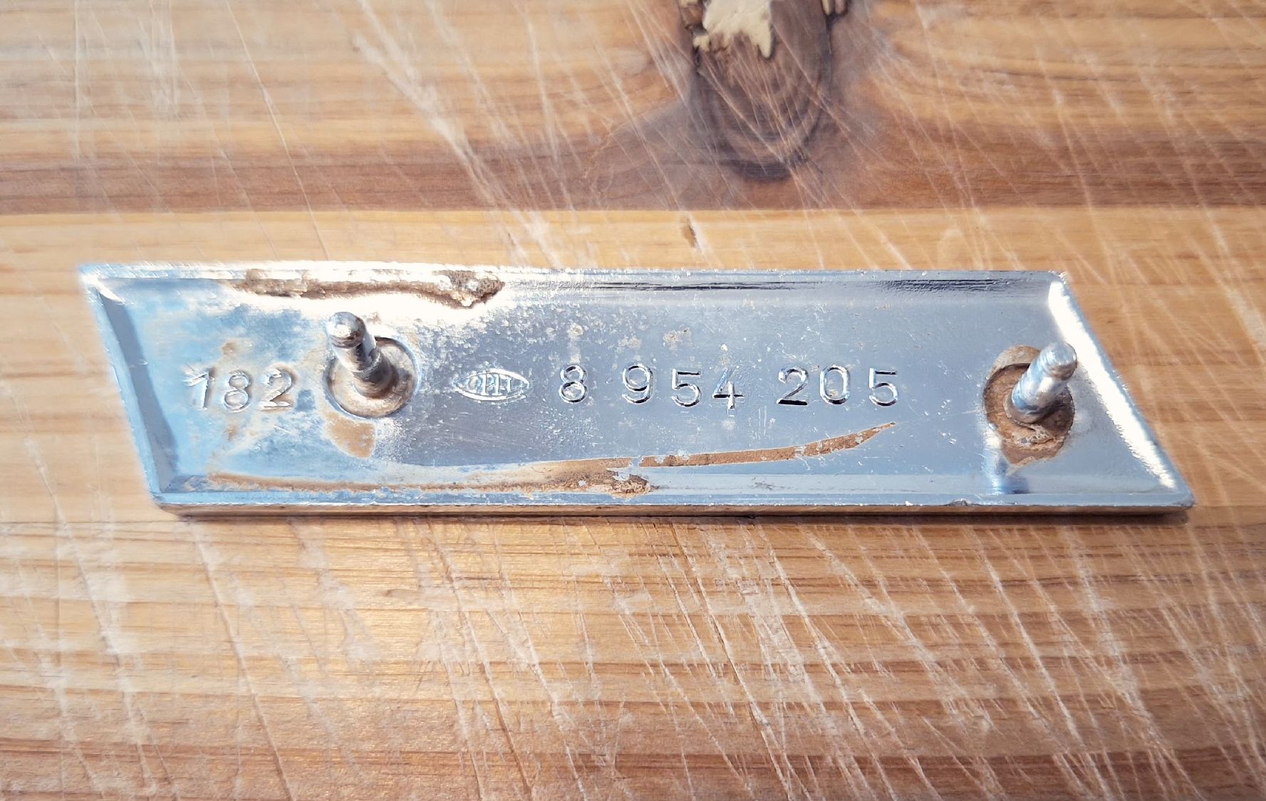 Opel Tutti pezzi di ricambio auto: Opel Rekord Sprint Emblem – Usato da Triesen venduto da BLACKSHEEP75 4
