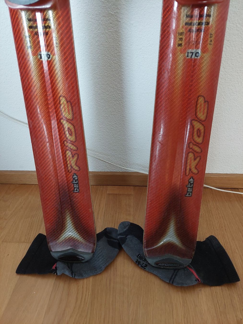 Atomic Sci: Damen-Ski von Atomic – Usato da Baar venduto da CorinnaFe 3