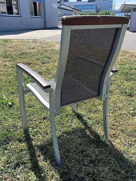 Stühle: 4 Gartenstühle stapelbar – Gebraucht aus Biel/Bienne von Chupito79 1