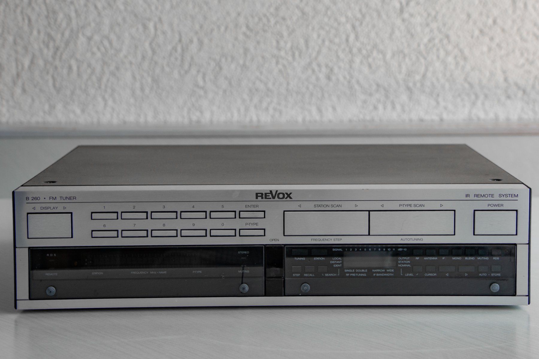 Revox Radio: REVOX B 260 Tuner – Usato da Rüti ZH venduto da Fadeproof