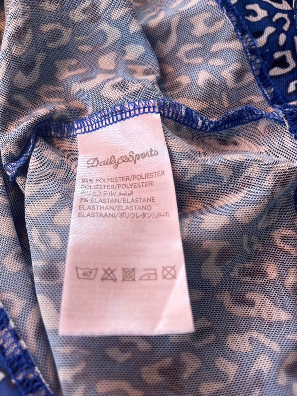 Camicette: Damen Bluse DAILY SPORTS Grösse L mit Print – Usato da Spiegel b. Bern venduto da Burdicrew 3