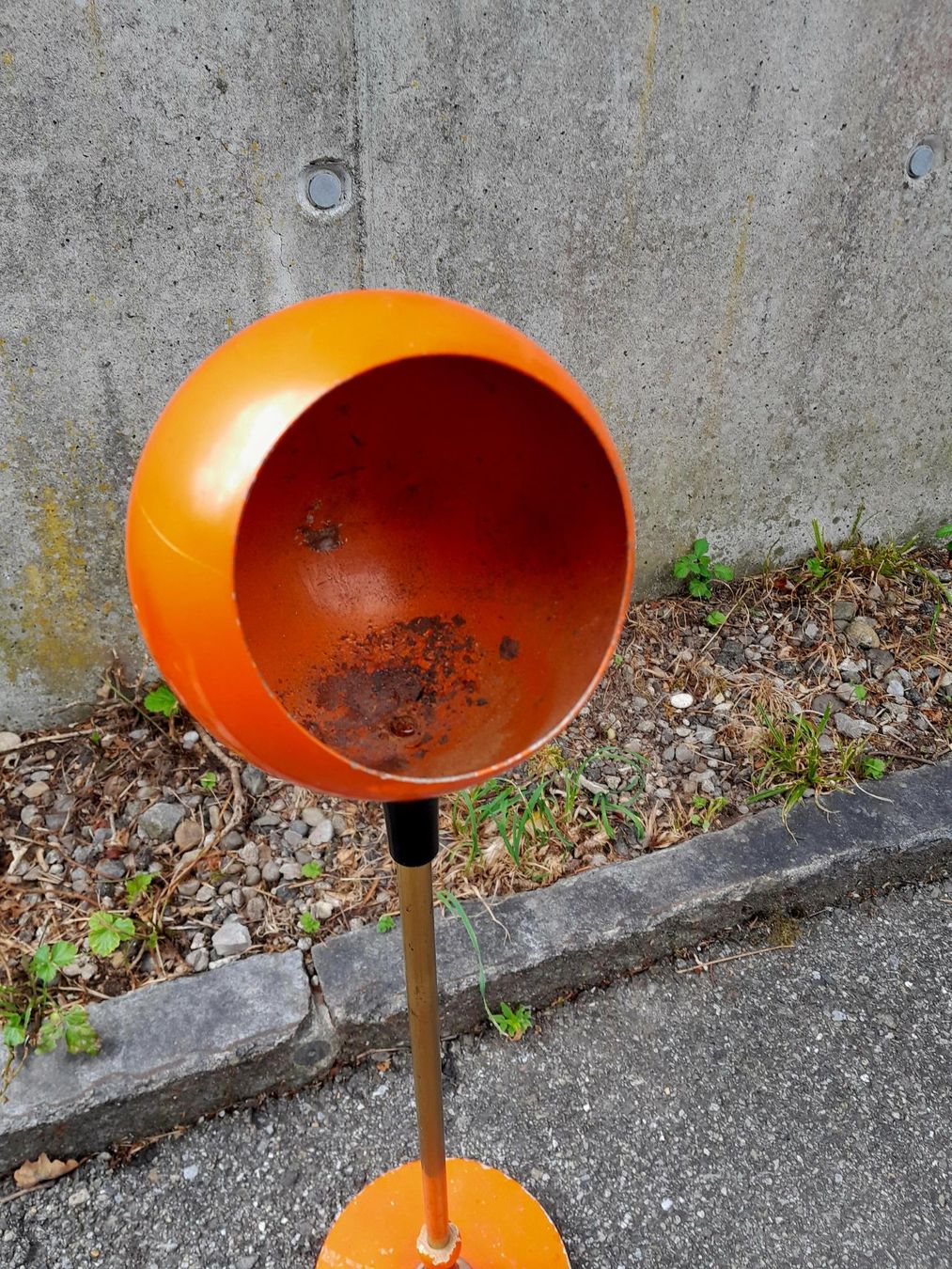 Portacenere: Vintage Space Age Standaschenbecher / Aschenbecher – Usato da Männedorf venduto da Bel-view 5