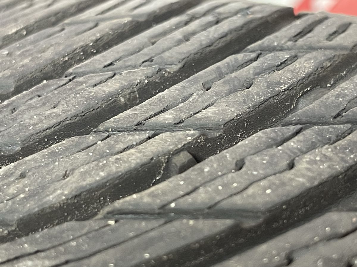 Altro in Scrittura & Disegno: 245/45R20 103V – Usato da Reinach AG venduto da pred1512 3