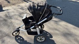 Gut erhaltener Kinderwagen