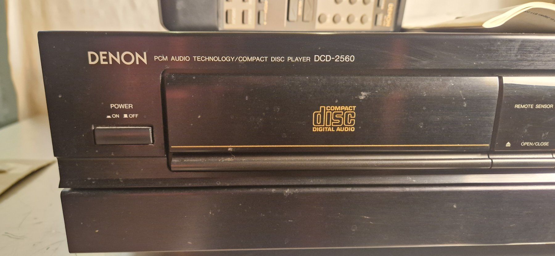 Denon Lettore multimediale & Streamer: Denon DCD-2560 High-End CD Player mit FB. – Usato da Zürich venduto da Lina049 2