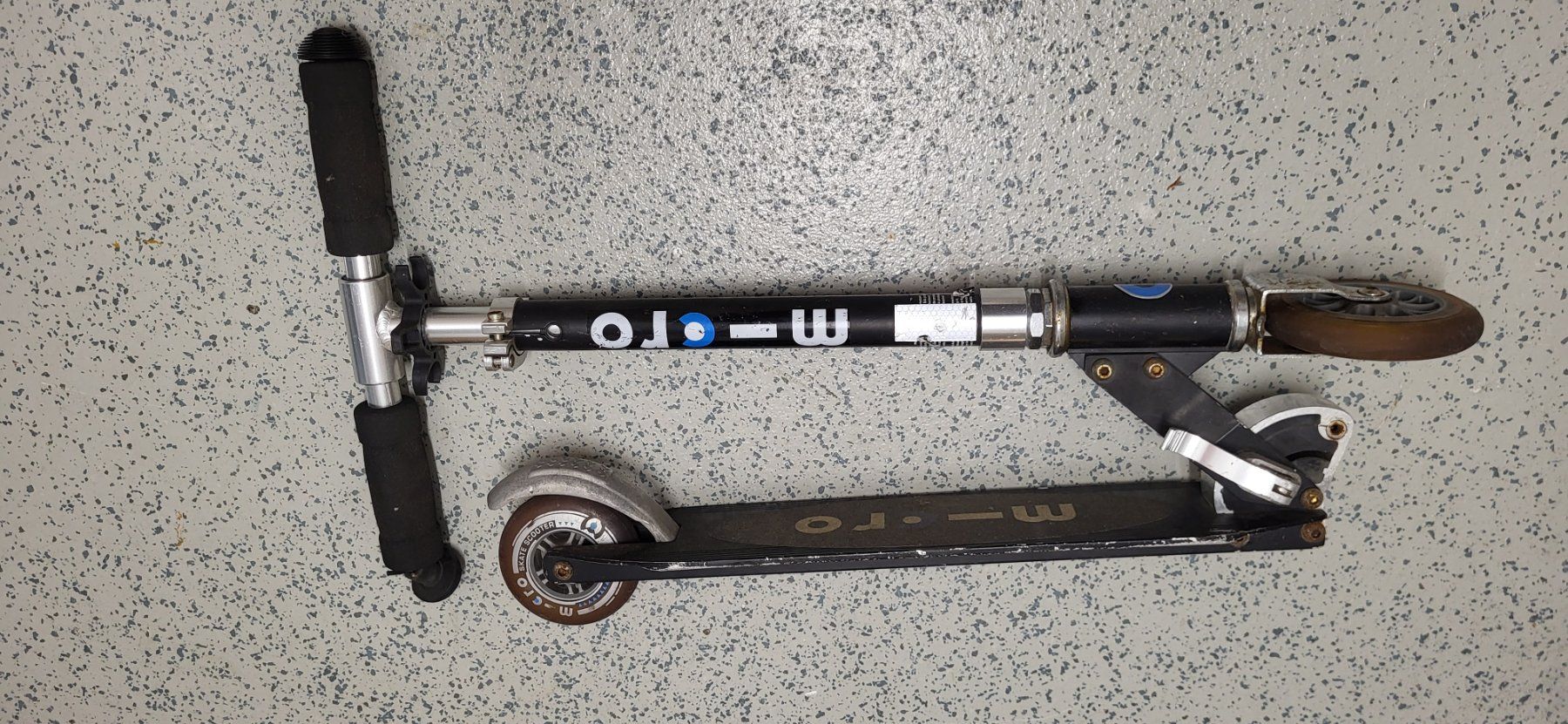Micro Kickboard: Tretroller Micro Schwarz Gebraucht – D'occasion à Aarwangen par Mle99 2
