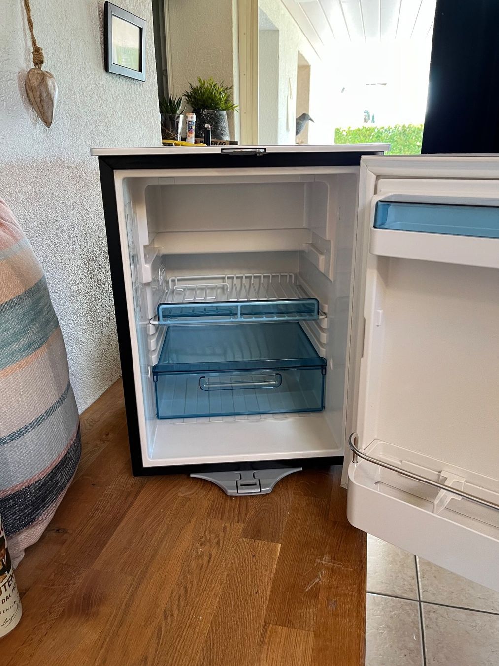 Eriba Veicoli da campeggio: Piccola stella Eriba 400 ab Mfk – Usato da Rifferswil venduto da vespaG 7