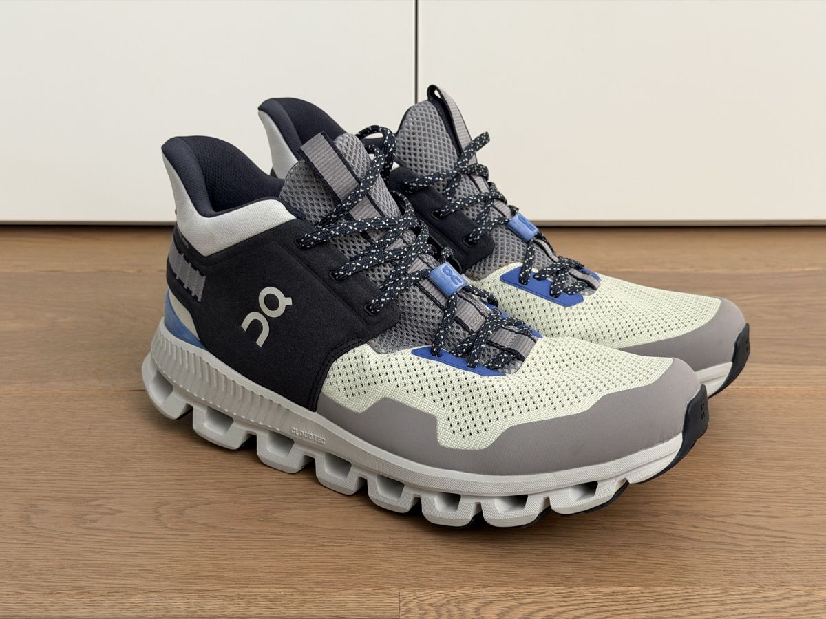 On Scarpe da uomo: On Cloud Hi Edge Männer Grösse 44 - neu – Nuovo (secondo la descrizione) da Zürich venduto da z00mie 1