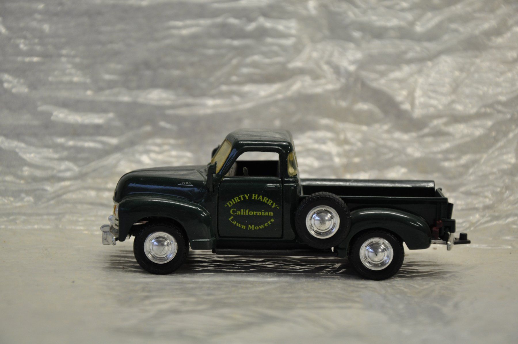Chevrolet Modellini d'auto: Chevrolet Pickup – Nuovo e nell'imballaggio originale da Ebnat-Kappel venduto da Aallerlei 1