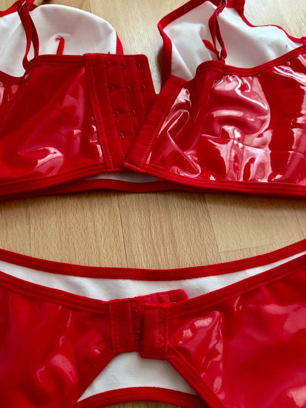 Altra biancheria intima: Lack Dessous Set - SeXy Straps Set – Nuovo e nell'imballaggio originale da Uetendorf venduto da Stoun 6