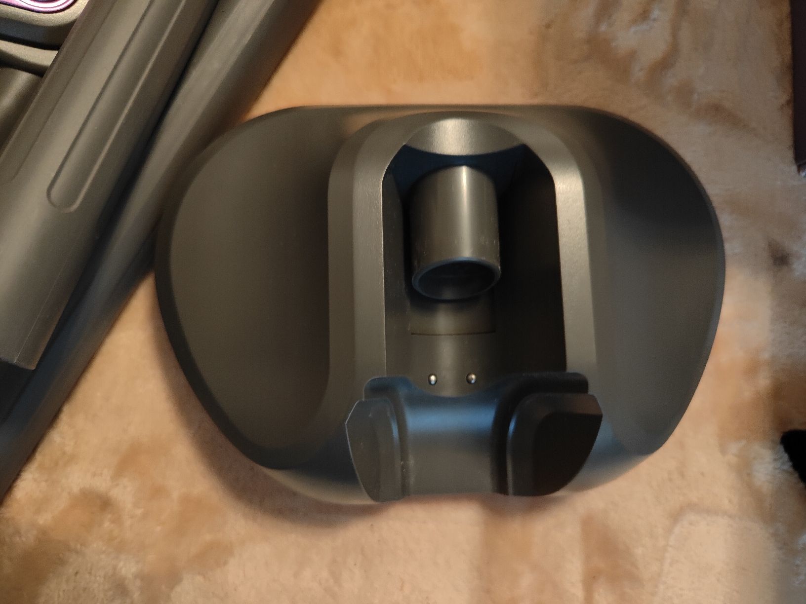 Aspirapolveri & Accessori: Kabelloser Staubsauger Multi-in-One violett  – Usato da Fällanden venduto da gevenessy 1