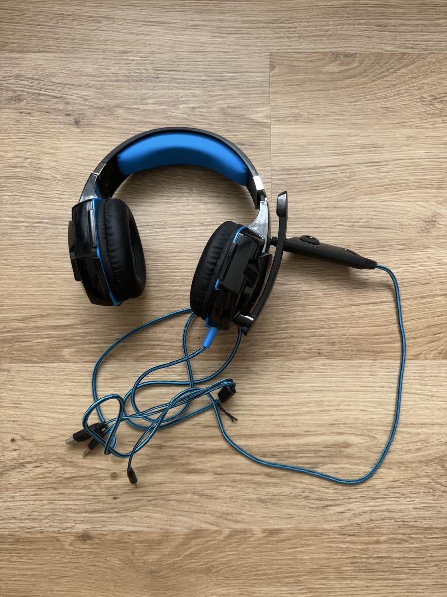 Corsair Tastaturen: Gaming Keyboard + Headset – Gebraucht aus Watt von andrepat 2