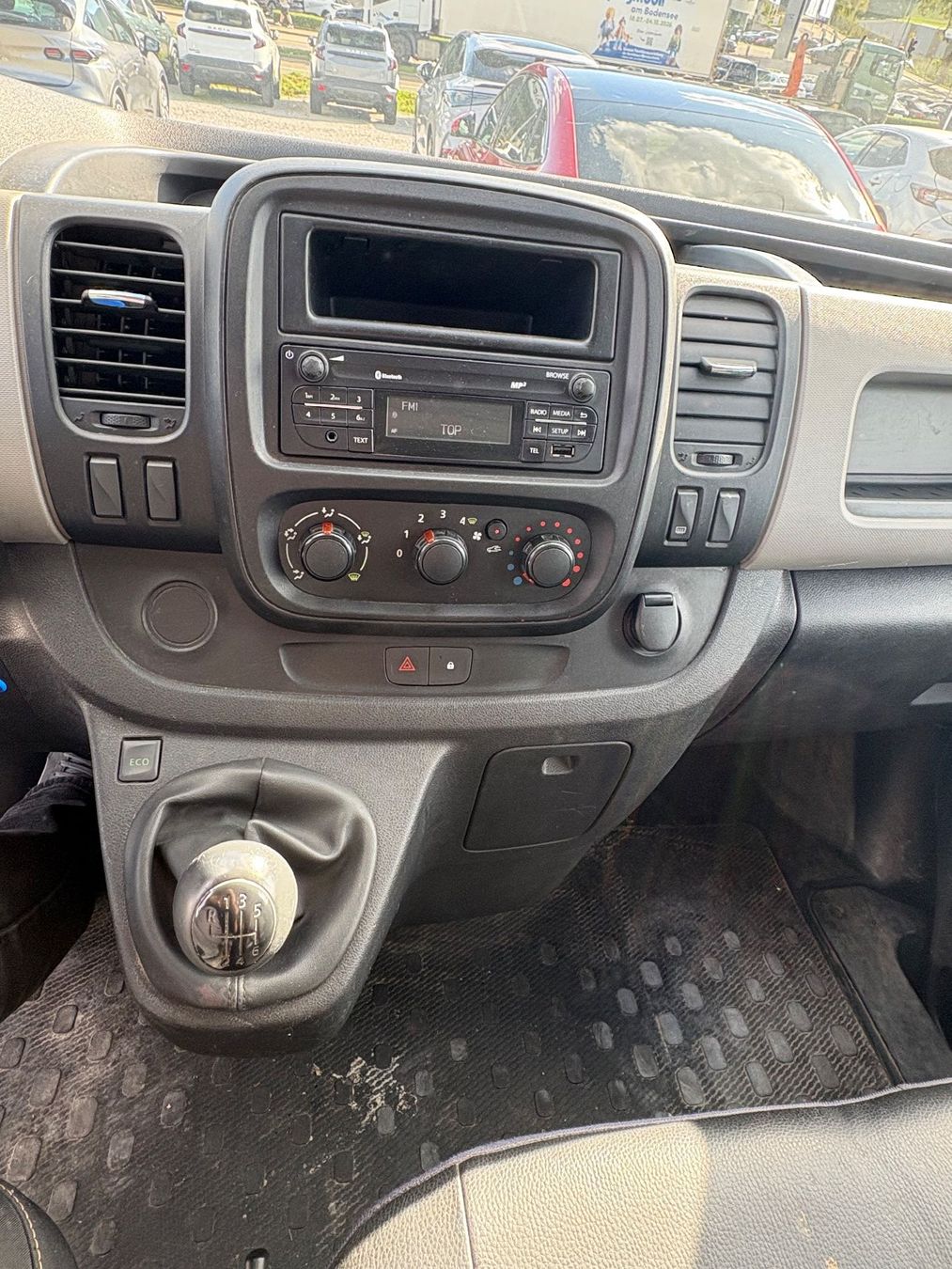 Renault Veicoli commerciali: Renault Trafic dci 90 (MO) – Usato da St. Gallen venduto da CityAuktion 4