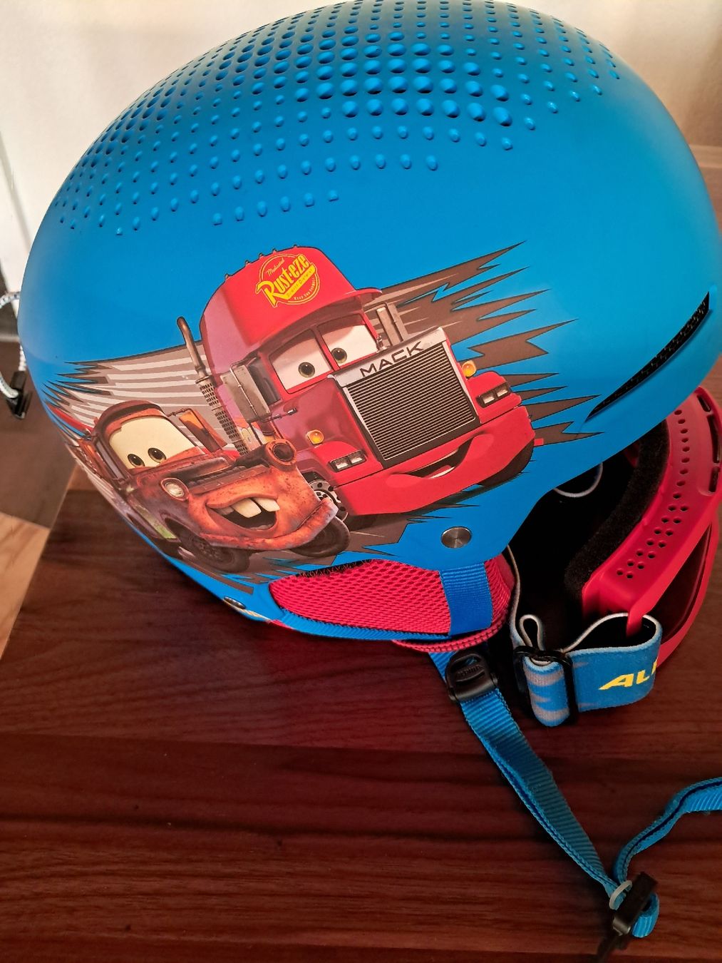 Alpina Caschi: Skihelm Alpina – Usato da Koppigen venduto da Tanne2014 1
