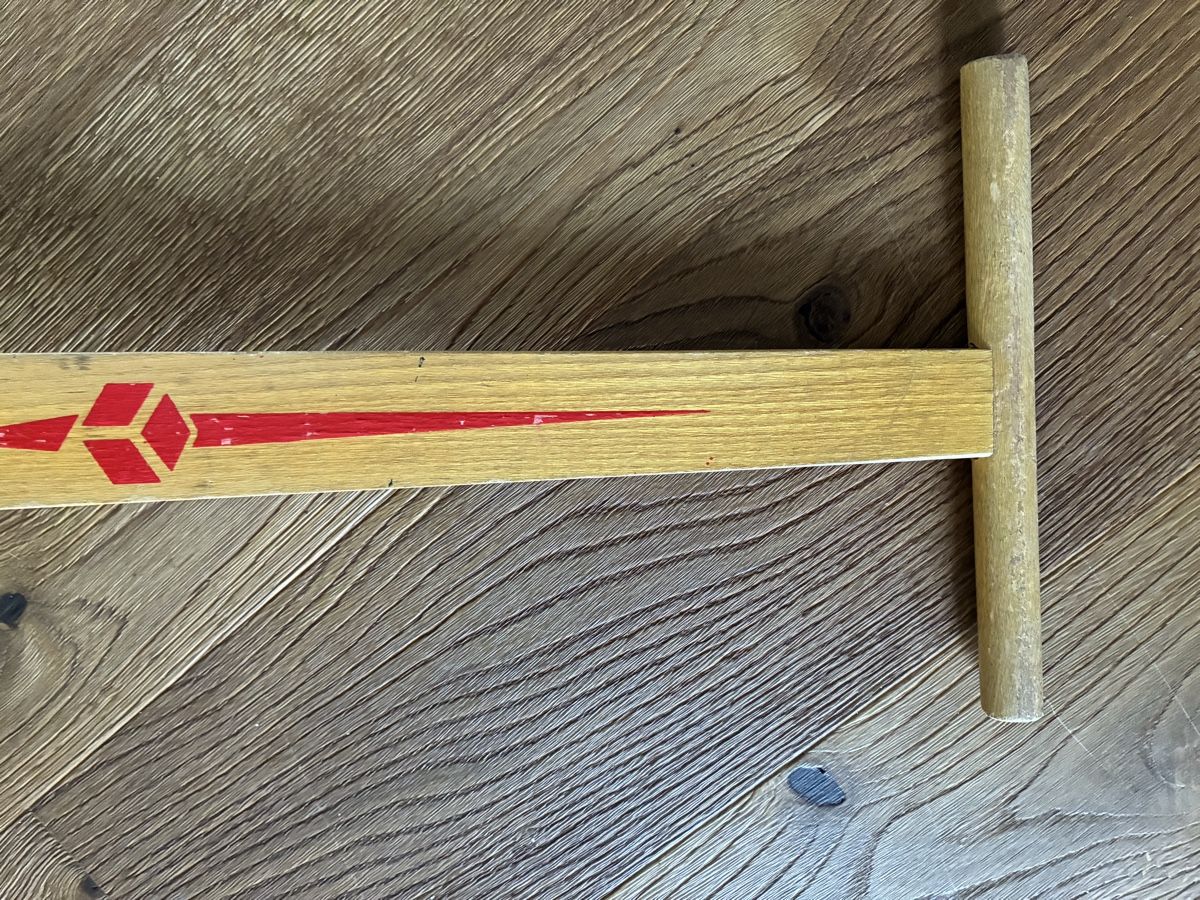 Veicoli per bambini: Tolles Trotti aus Holz 🛴 – Usato da Wolfwil venduto da NewGirl 2