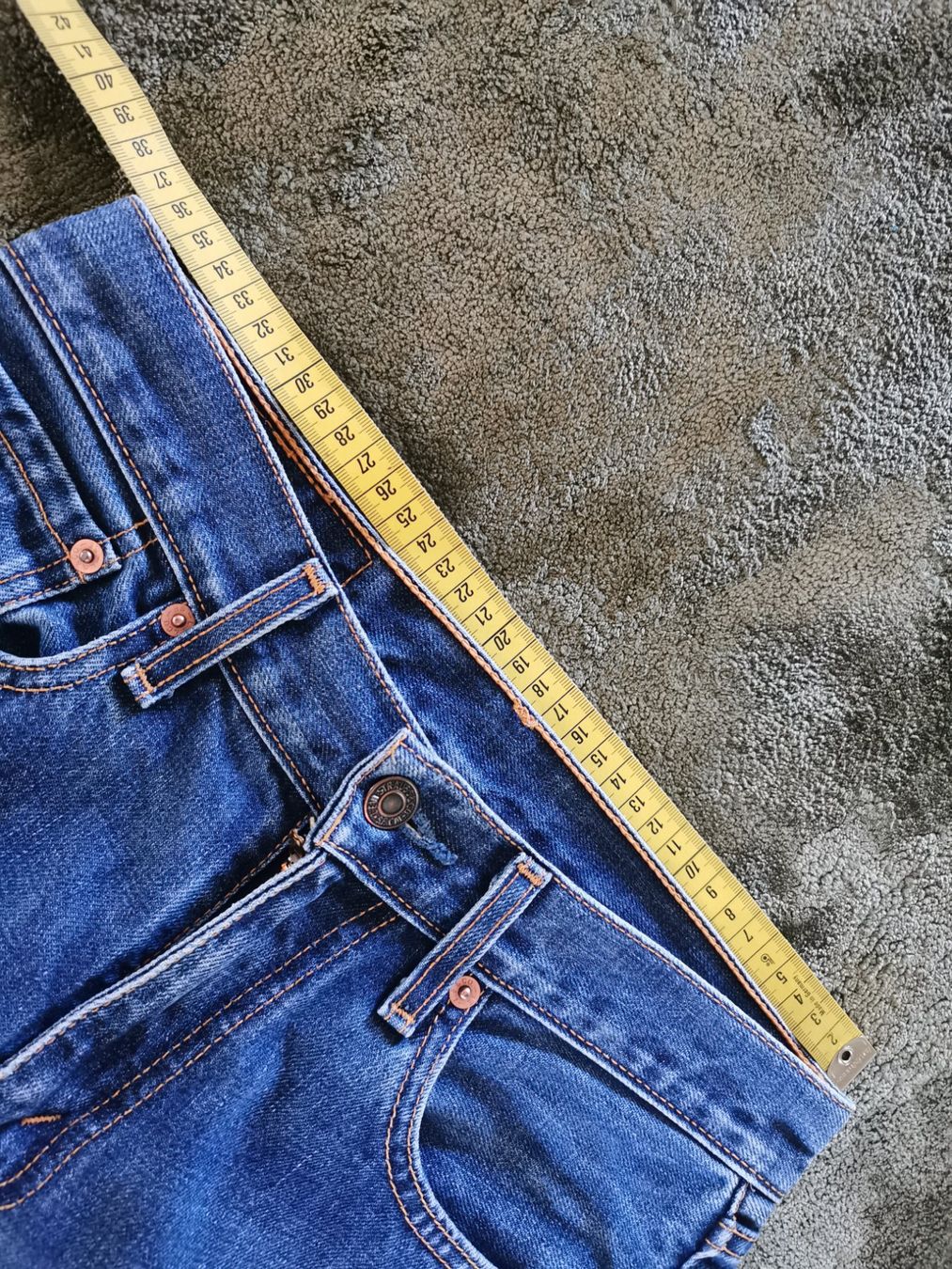 Levi's Jeans: Levi's Jeans 29 / 32 – Usato da Luzern venduto da Brueschi 5