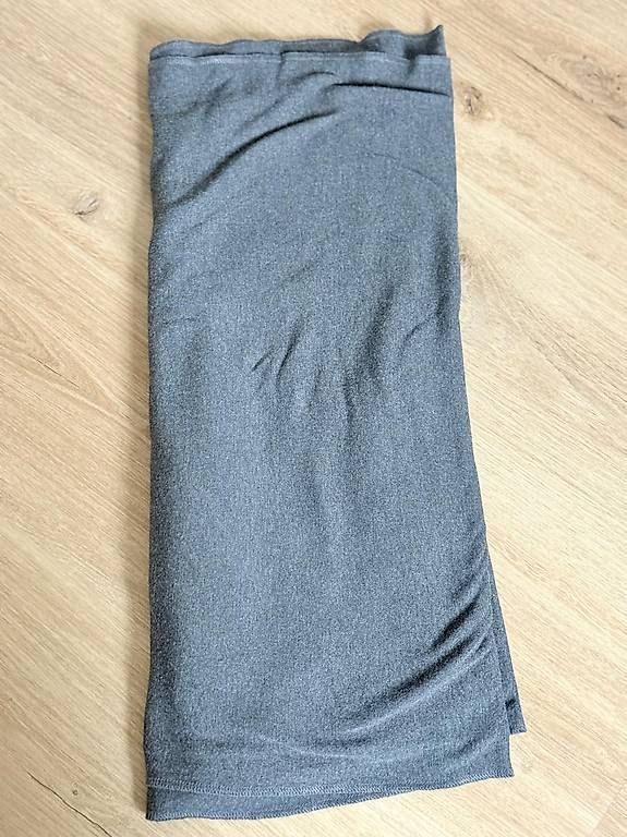 Moby Wrap Bauch- & Rückentragen: Moby Wrap elastisches Tragetuch – Gebraucht aus Uster von Freddy810 1