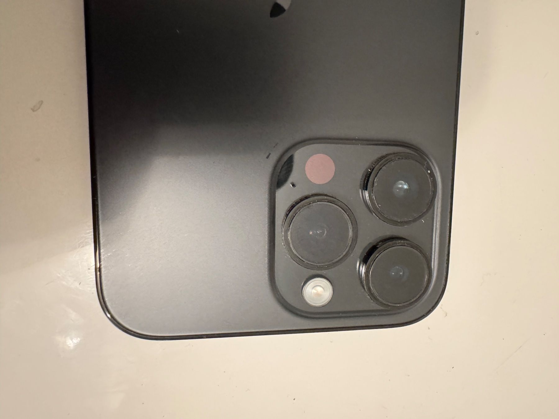 Apple Telefoni cellulari / Smartphones: iPhone 14 Pro Max 512GB Space Black + 2 Cases – Usato da Adliswil venduto da krocan700 7