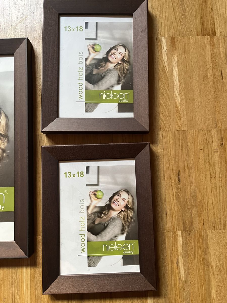 Cornici: Nielsen Bilderrahmen Holzrahmen Set Vier Braun – Nuovo (secondo la descrizione) da Zürich venduto da kat_2s7f 1