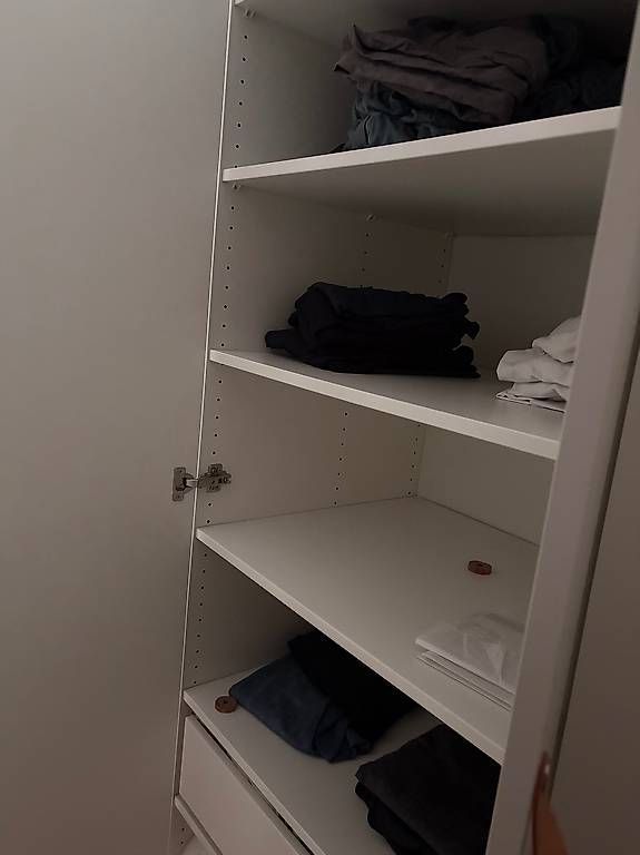 Armoires: 1.5 Meter Pax Kleiderschrank IKEA – D'occasion à Liebefeld par schoggiananas 2