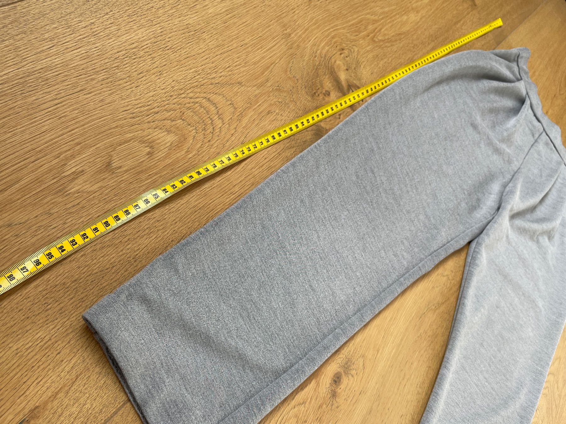 Pantaloni: Hose grau – Usato da Grenchen venduto da M_ina 2