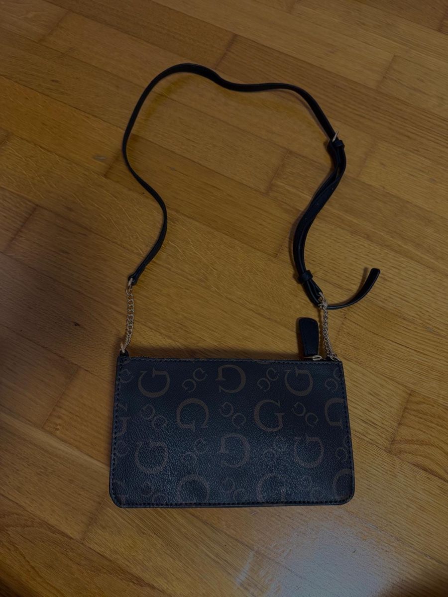 Guess Taschen für Damen: Umhängetasche Guess  – Neu (gemäss Beschreibung) aus Möhlin von romano19 1