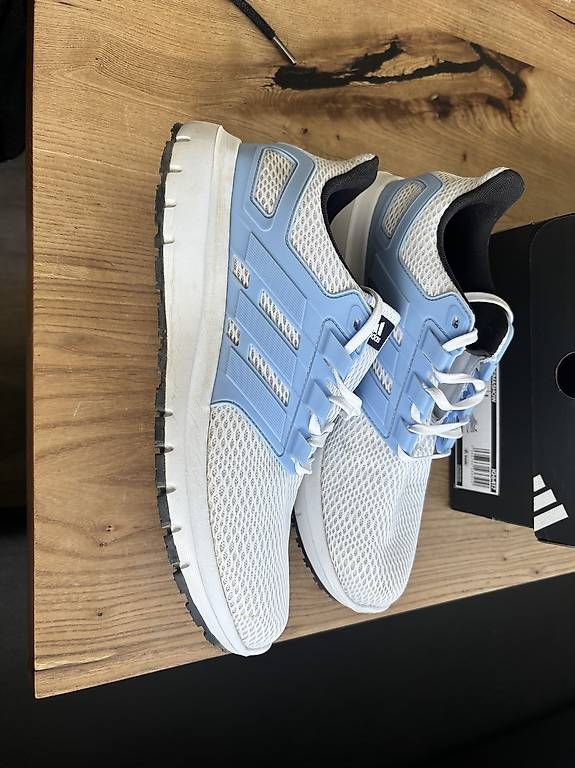 Scarpe da uomo: Adidas Ultimashow Unisex Grösse 44 – Usato da Staufen venduto da mice99