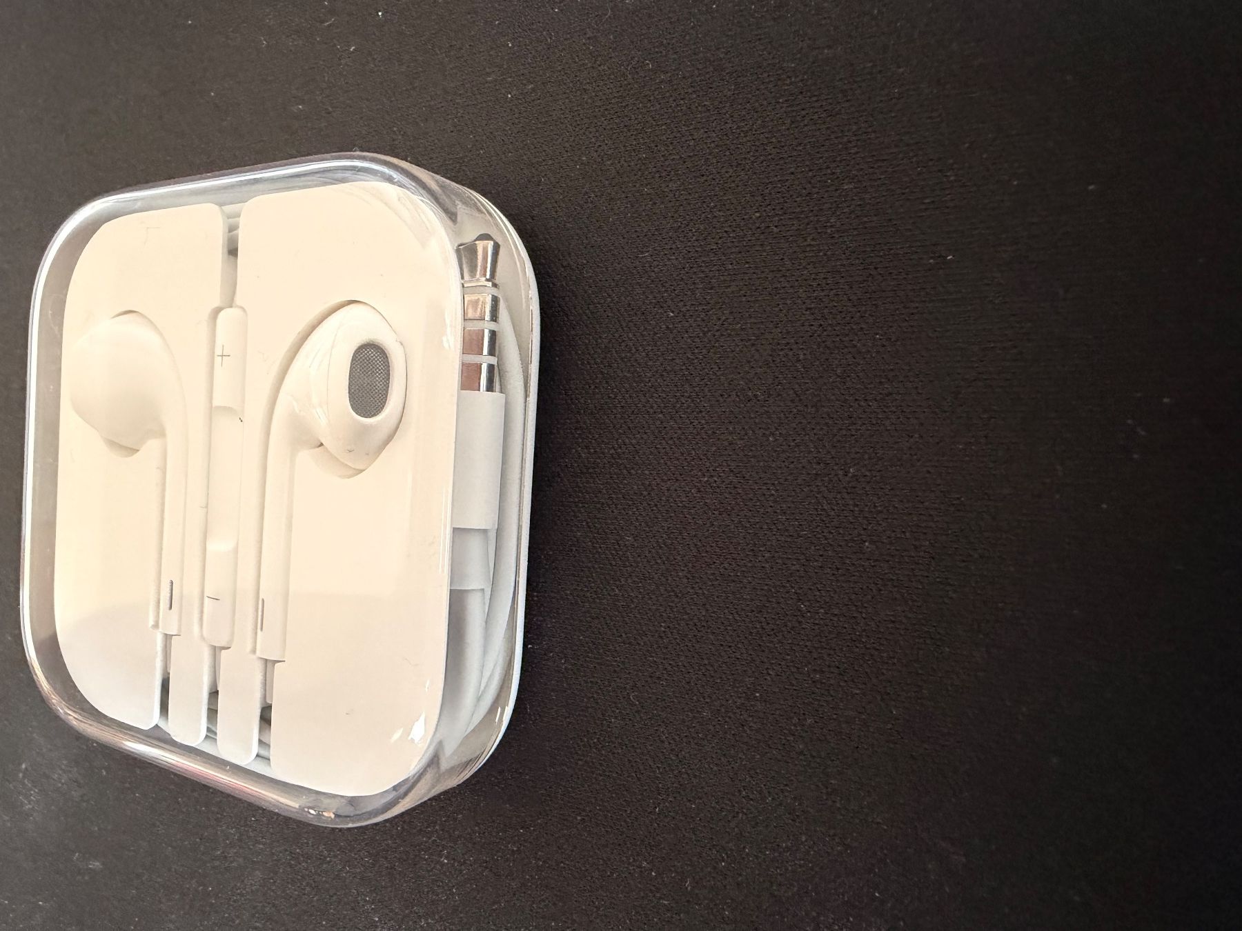 Apple Kopfhörer: Apple EarPods originaux avec prise jack 3,5 mm. – Neu und originalverpackt aus Chézard-St-Martin von chr_vz22 1
