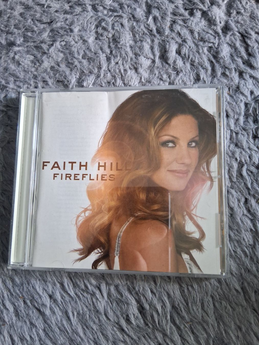 CD: FAITH HILL    FIREFLIES       CD – Usato da Wetzikon ZH venduto da Ramones01