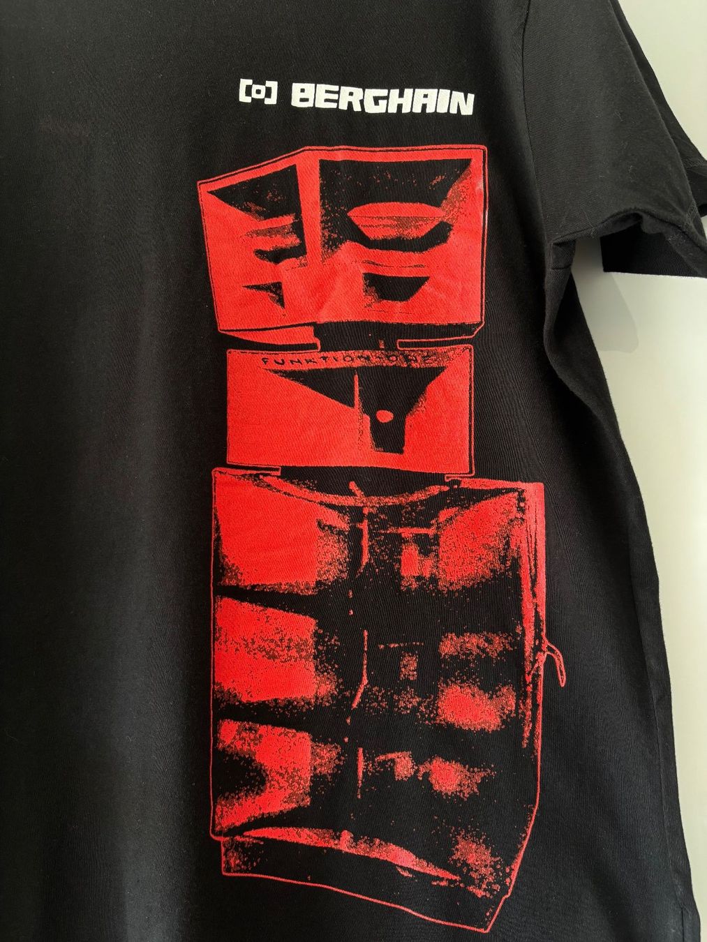 T-shirt: BERGHAIN Shirt Gr. S – Usato da Zürich venduto da missmodernage 1