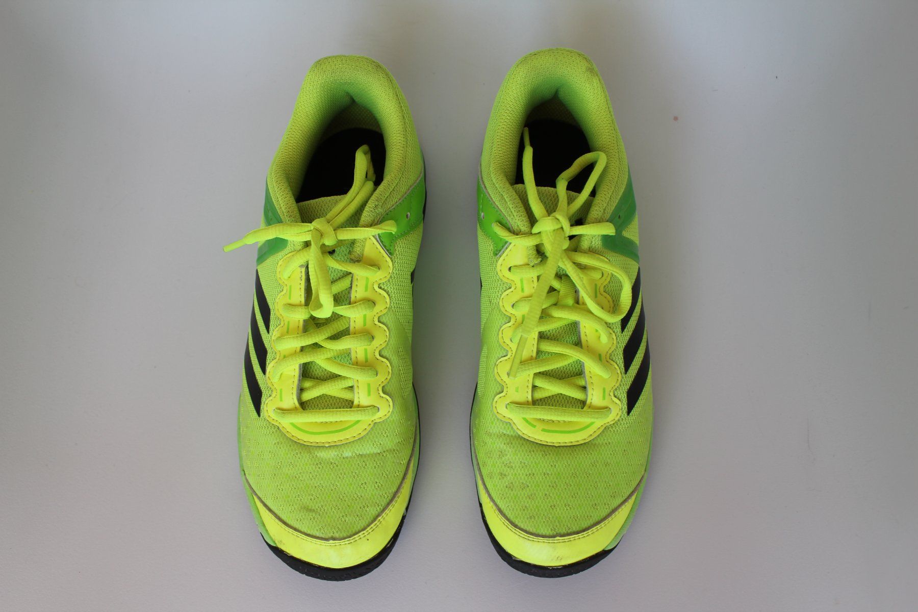 Adidas Scarpe per ragazzi: Chaussures Adidas t.38 – Usato da Peseux venduto da Gilloss 1