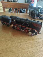 Dampflock mit Uhrwerksaufzug
