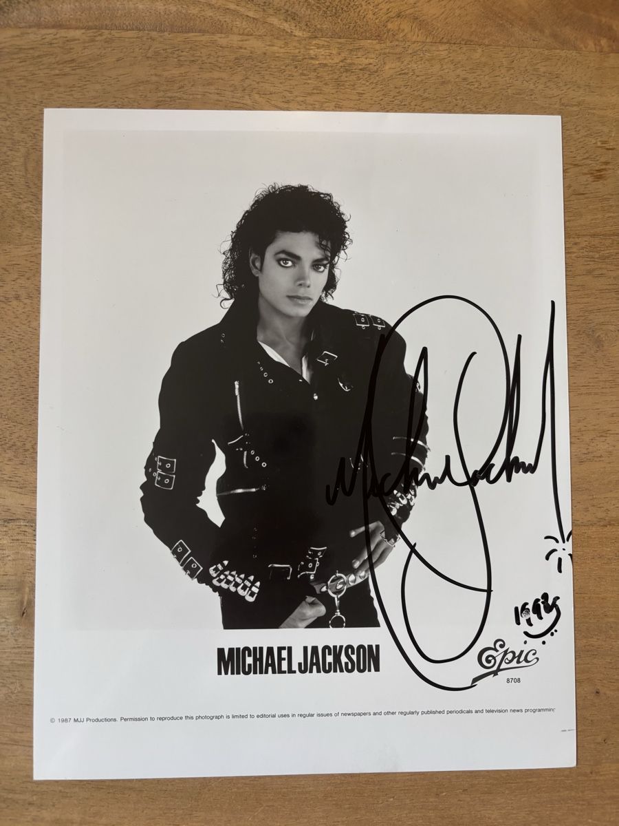 Autogramme: Michael Jackson Autogramm  – Gebraucht aus Greifensee von hol_72nk