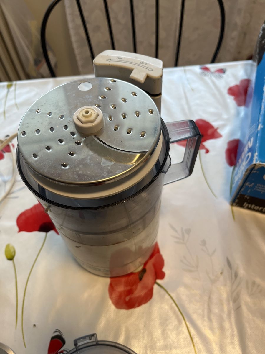 Elettrodomestici da cucina: Robot culinaire multifonction GROB – Usato da Meyrin venduto da rot_ncv8 1