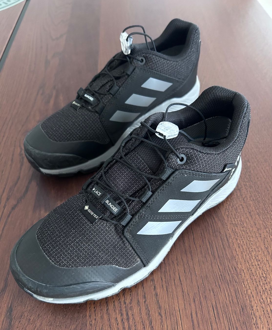 Adidas Scarpe per ragazzi: Trekkingschuhe Adidas; Gr. 37 1/3 – Usato da Rothenburg venduto da rape 1
