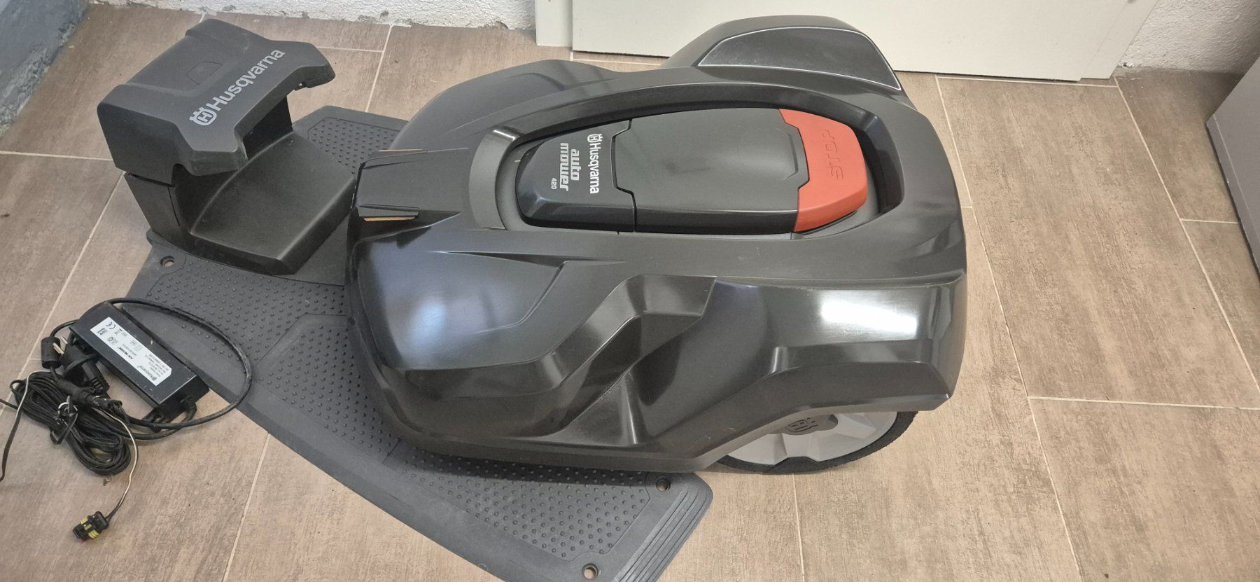 Husqvarna Tagliaerba: Husqvarna automower 420  1547h – Usato da Grenchen venduto da Asus_
