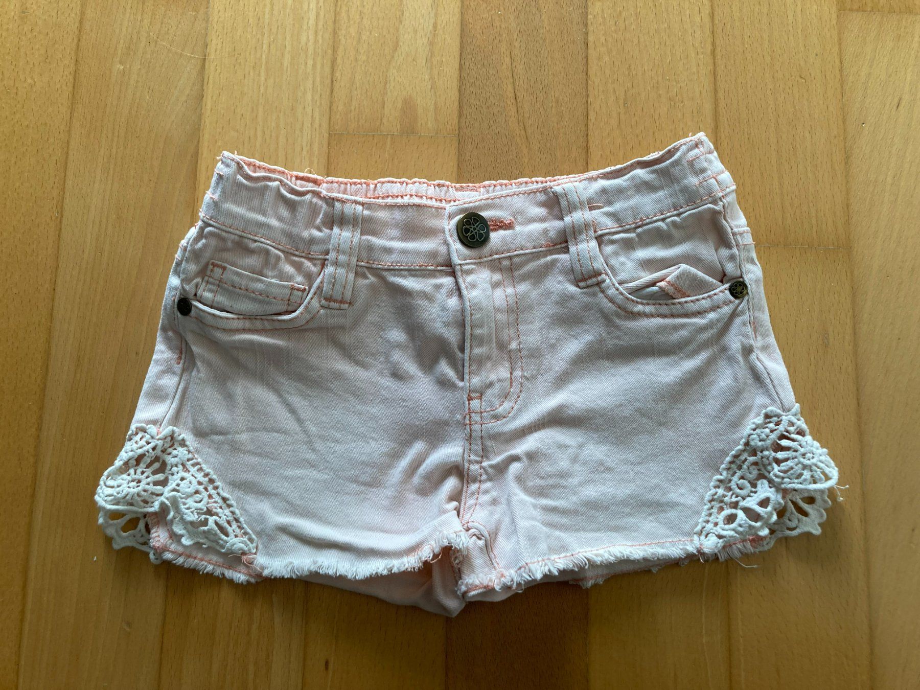 Pantaloni: Shorts – Usato da Muttenz venduto da Juvenile33
