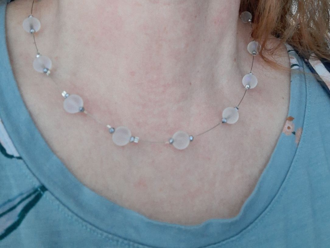 Ketten: Halskette mit Glasperlen, zart und elegant . – Neu (gemäss Beschreibung) aus Solothurn von lsc_pf99 8