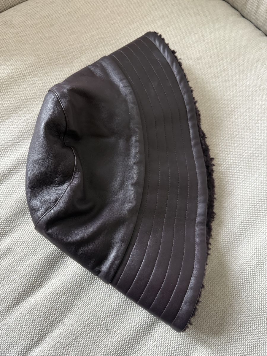 Cos Copricapi, berretti & cappellini: Double side bucket hat – Usato da Zürich venduto da mi_ll_ie 2